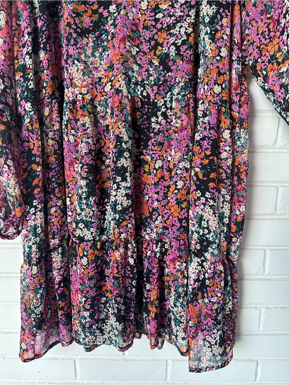Vince Camuto Black Floral Tiered Long-Sleeve Dress with Pink and Orange Accents - Picture 4 of 6